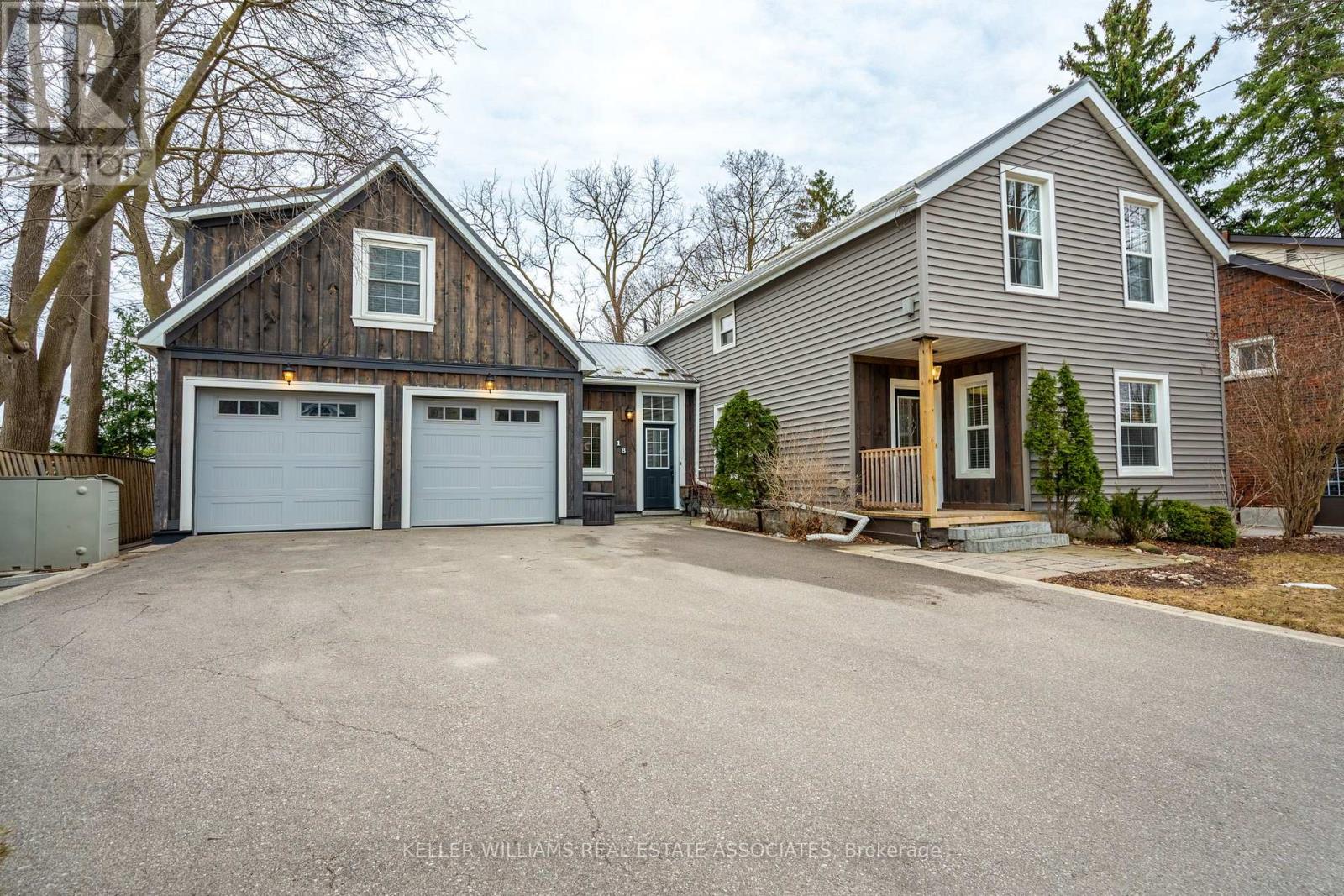 18 George Street, Halton Hills, Ontario  L7G 2K4 - Photo 1 - W12158663
