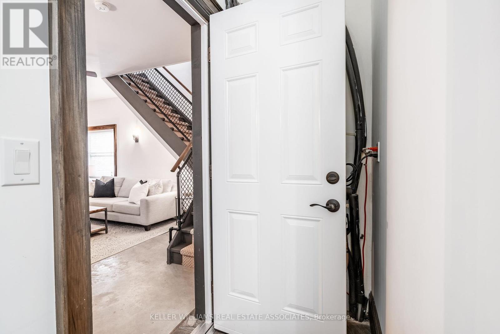 18 George Street, Halton Hills, Ontario  L7G 2K4 - Photo 25 - W12158663