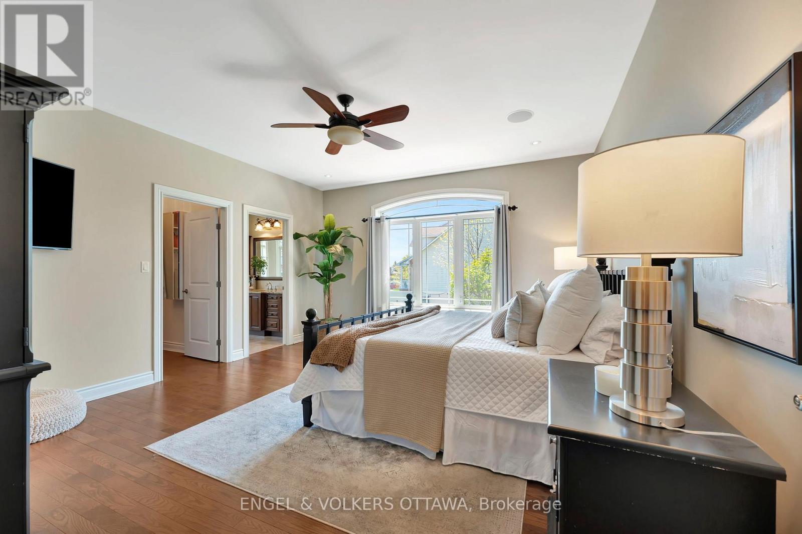 2 Beechgrove Gardens, Ottawa, Ontario  K2S 1W5 - Photo 21 - X12148251