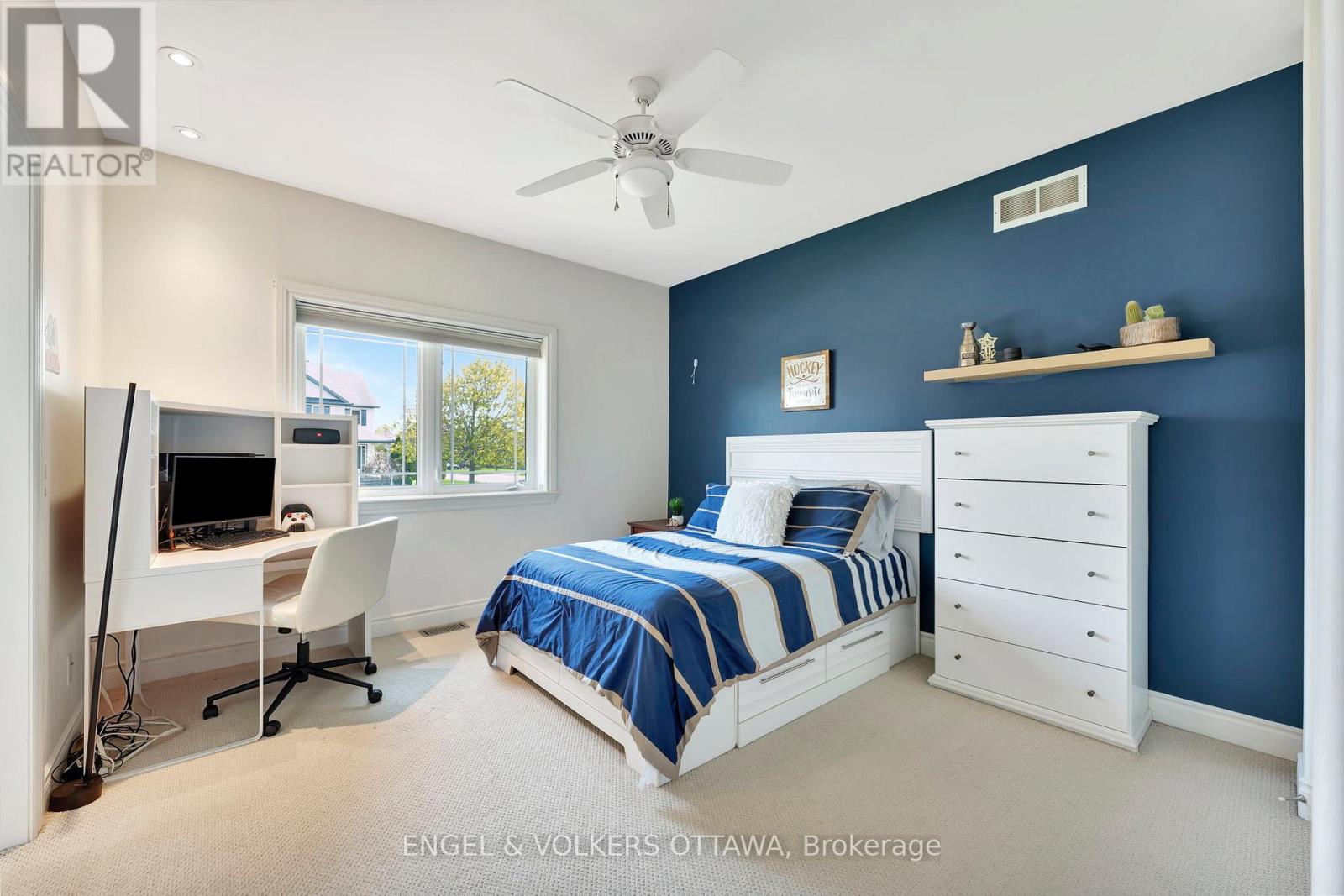 2 Beechgrove Gardens, Ottawa, Ontario  K2S 1W5 - Photo 26 - X12148251