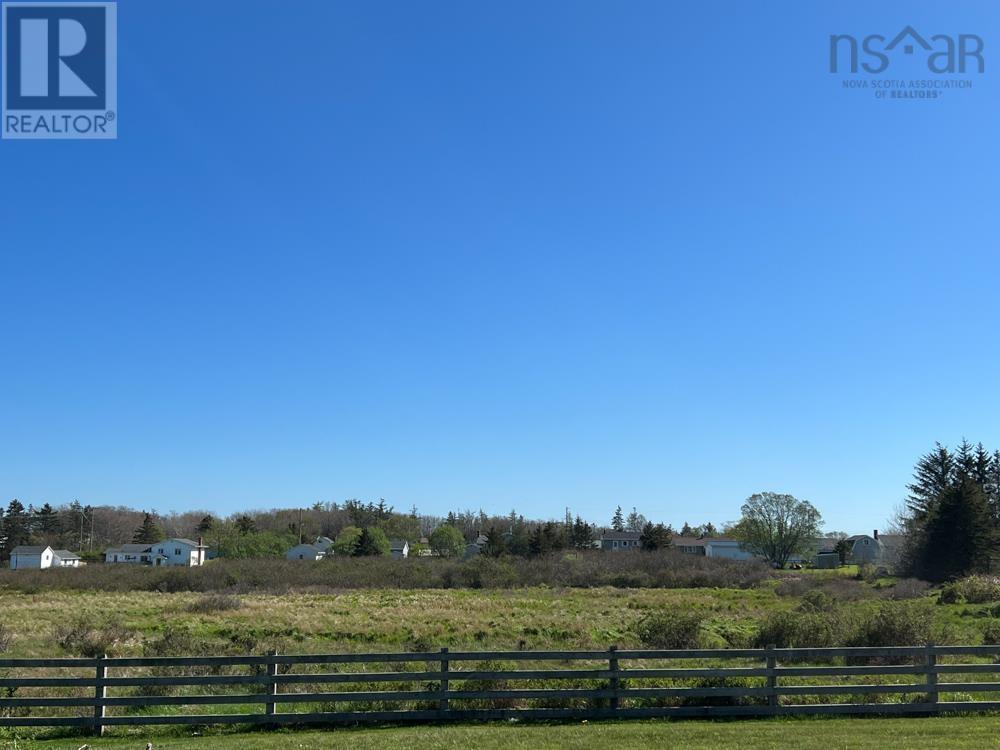 15 Ford Avenue, Yarmouth, Nova Scotia  B5A 2M3 - Photo 3 - 202511548