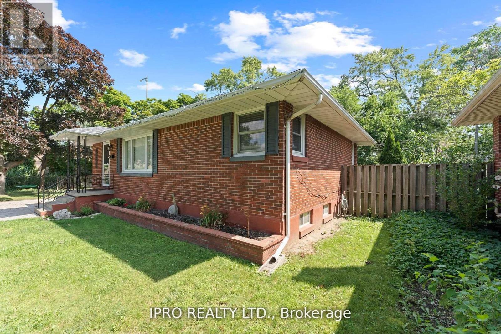 Property at 2504 ASKIN AVENUE image 4
