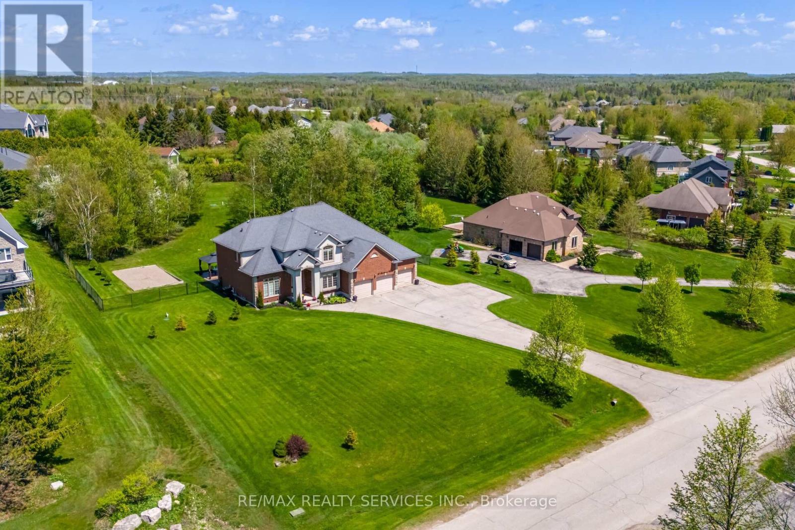 24 BROOKHAVEN CRESCENT, East Garafraxa, Ontario