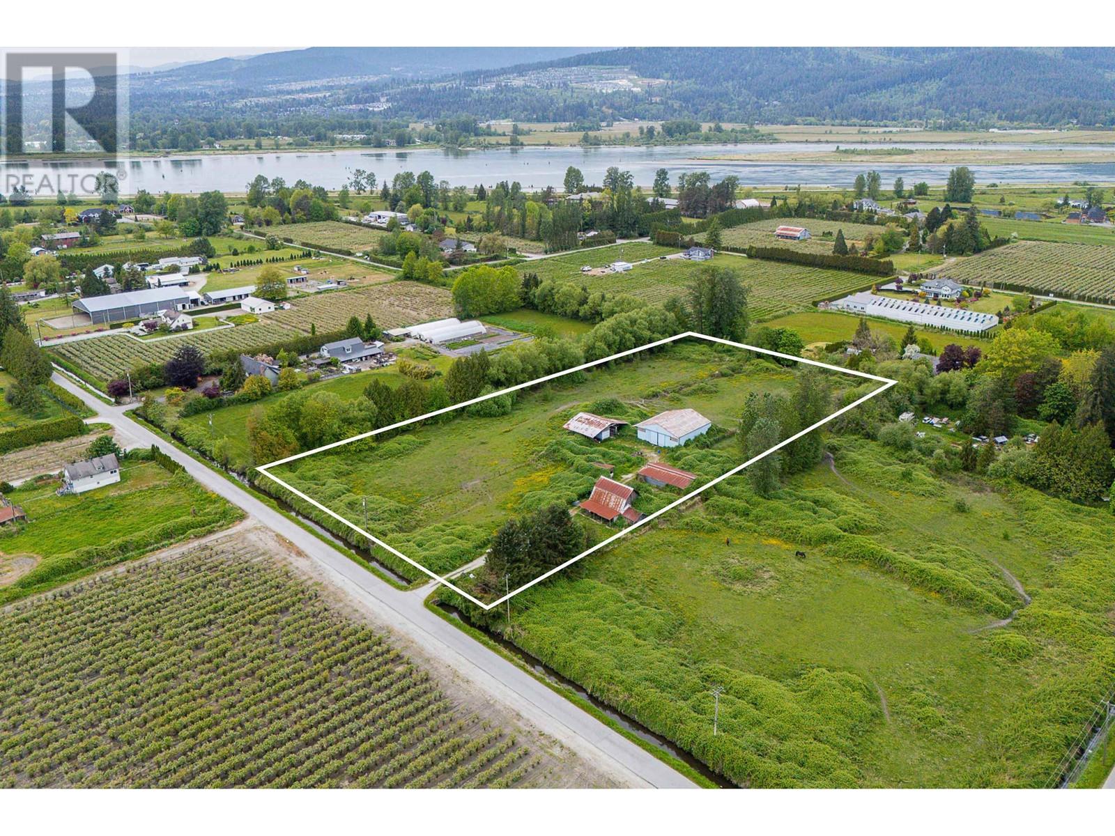 19141 Mcquarrie Road, Pitt Meadows, British Columbia  V3Y 1Z1 - Photo 10 - R3002135
