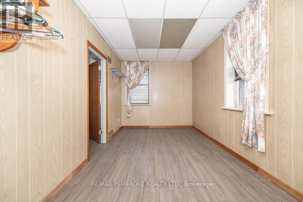 40650 Highway 17 Highway, Head, Ontario  K0J 2K0 - Photo 15 - X12129862