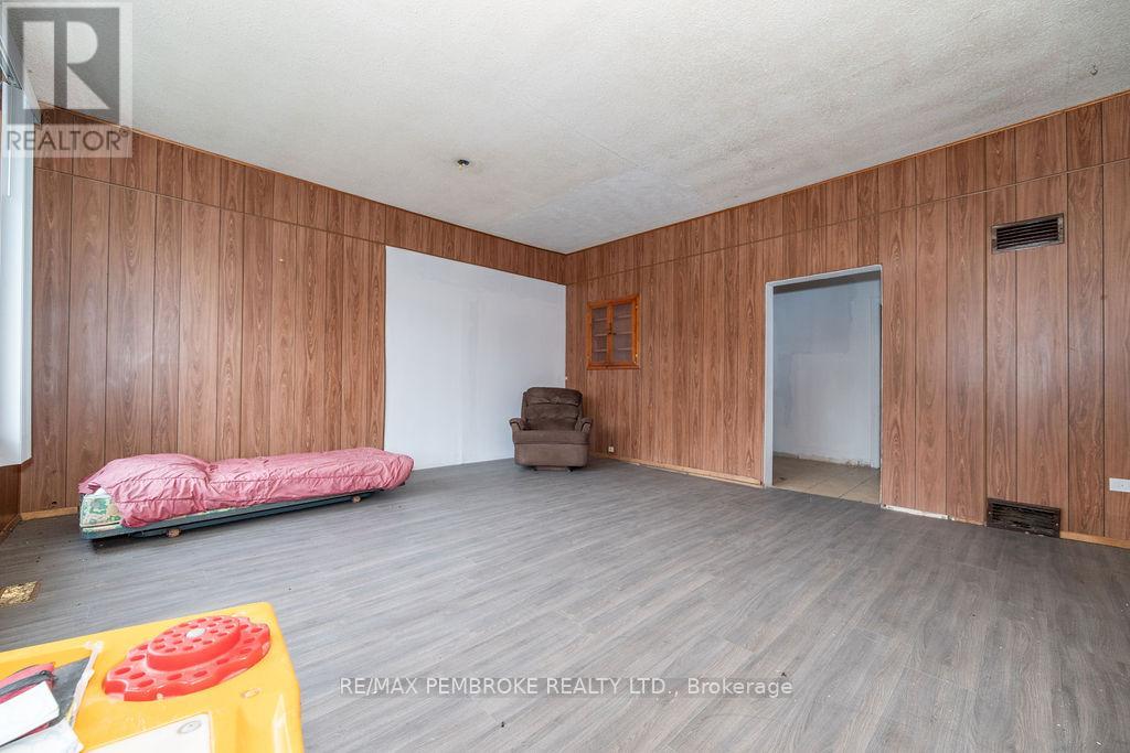 40650 Highway 17 Highway, Head, Ontario  K0J 2K0 - Photo 14 - X12129862