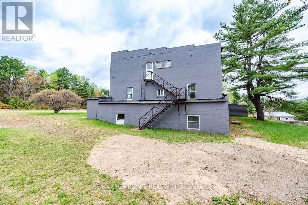 40650 Highway 17 Highway, Head, Ontario  K0J 2K0 - Photo 41 - X12129862