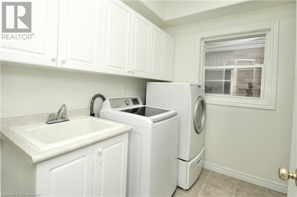 38 Verona Street, Kitchener, Ontario  N2R 1T4 - Photo 6 - 40711627