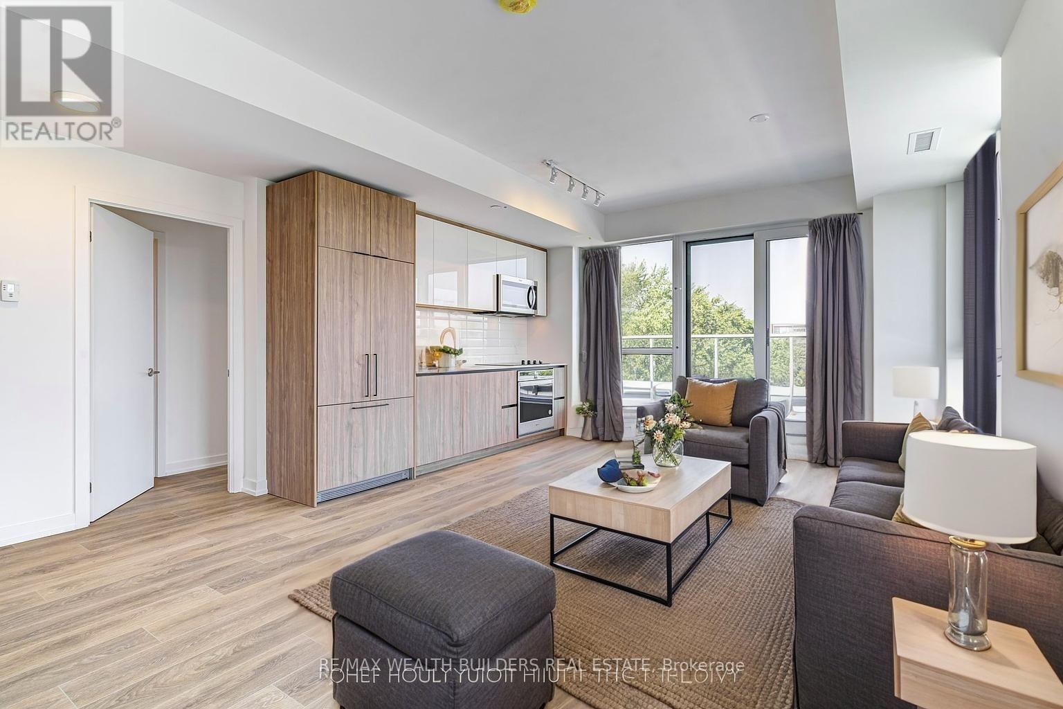 Property at 627 - 150 LOGAN AVENUE image 1