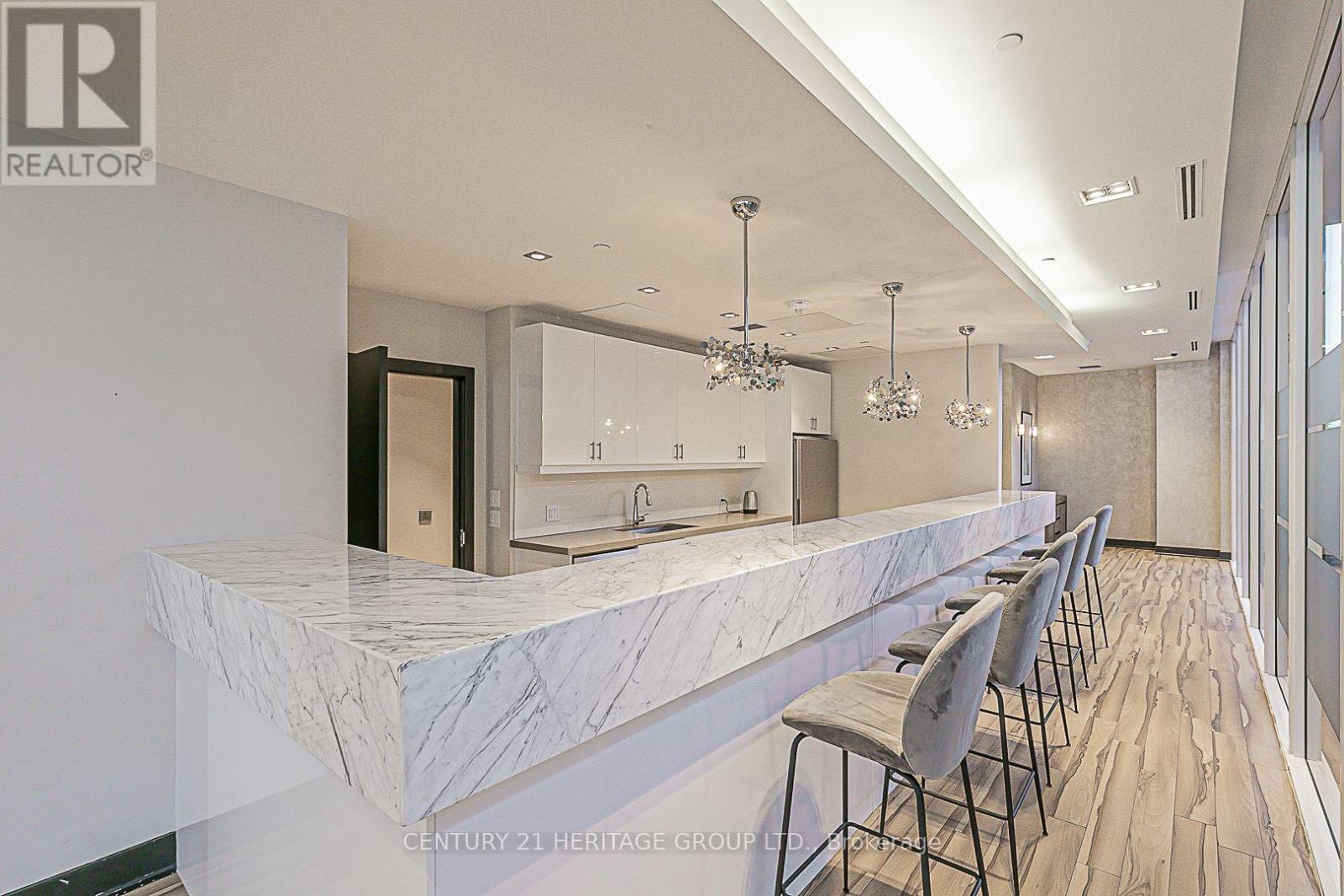 603 - 9618 Yonge Street, Richmond Hill, Ontario  L4C 0X5 - Photo 19 - N12158389