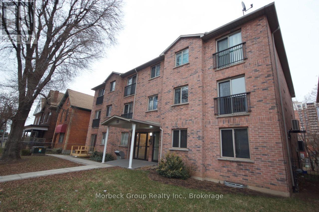 208 - 28 Victoria Avenue N, Hamilton, Ontario  L8L 5E1 - Photo 1 - X12140059