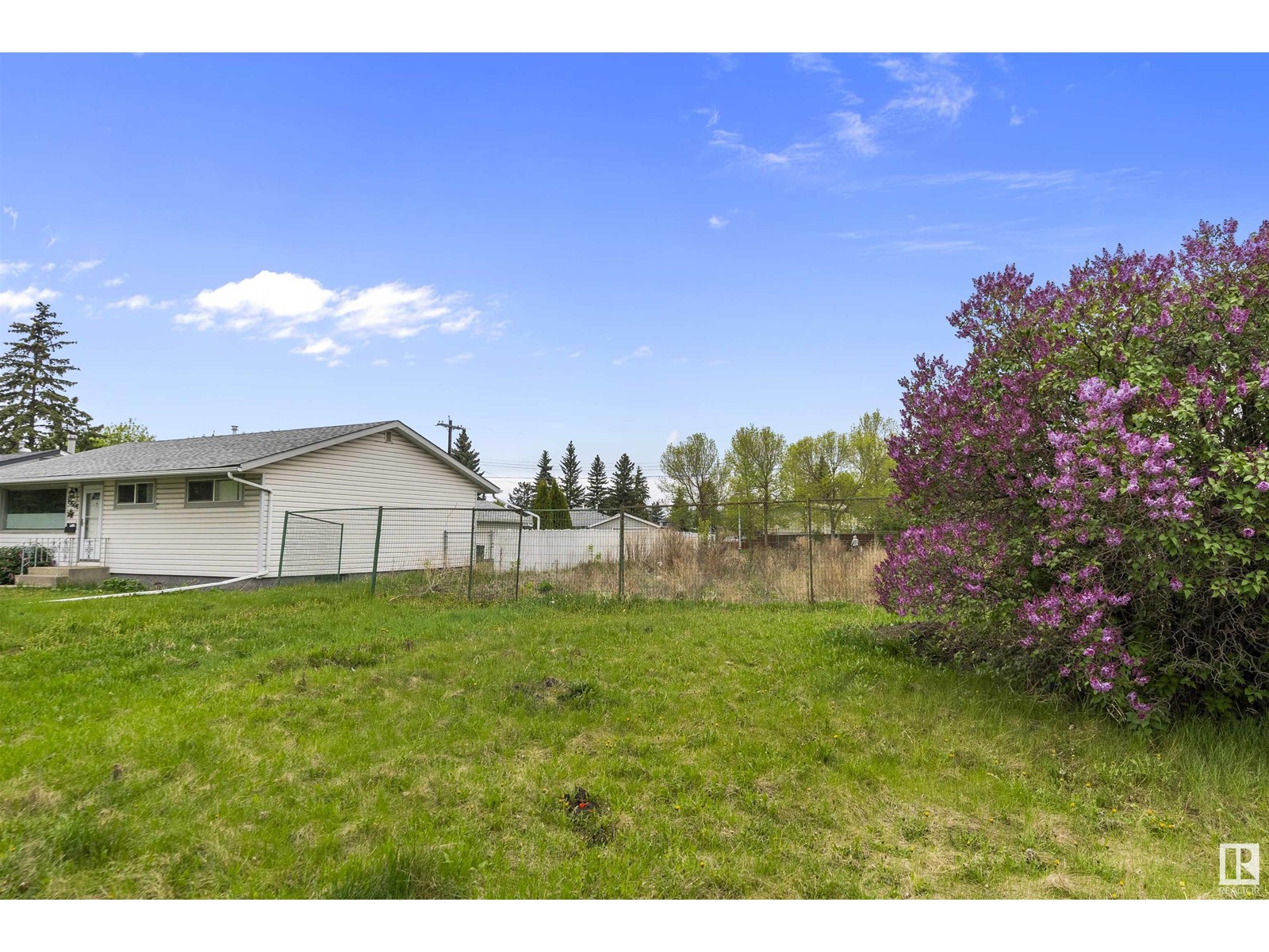 Property at 10810 156 ST NW image 1