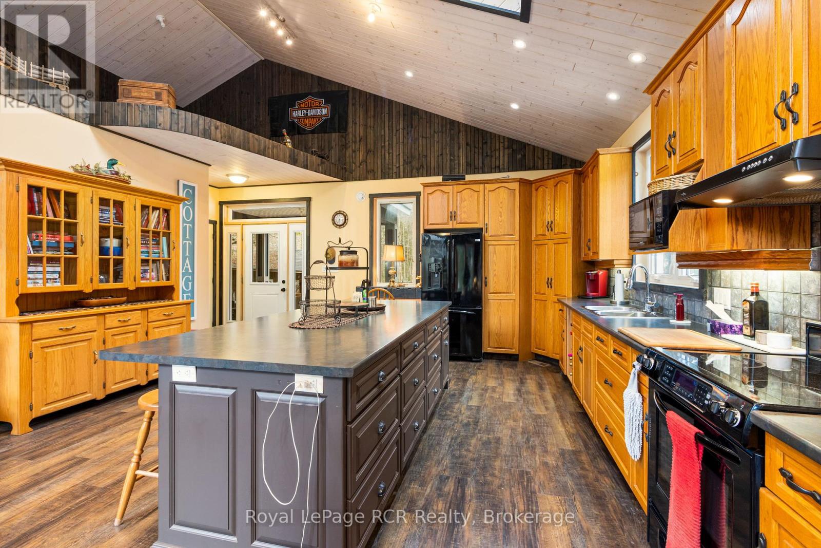 19 Redgate Rd Road E, South Bruce Peninsula, Ontario  N0H 2T0 - Photo 12 - X12037340