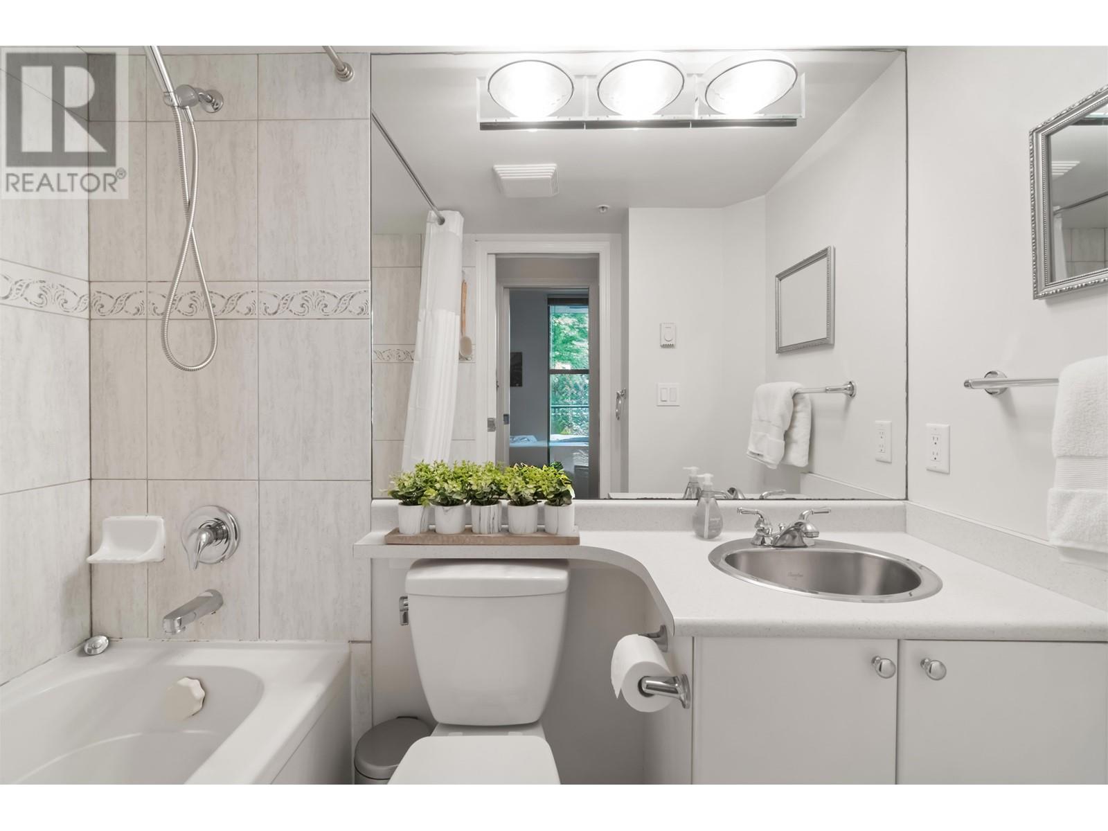 956 Richards Street, Vancouver, British Columbia  V6B 6P6 - Photo 15 - R3004226