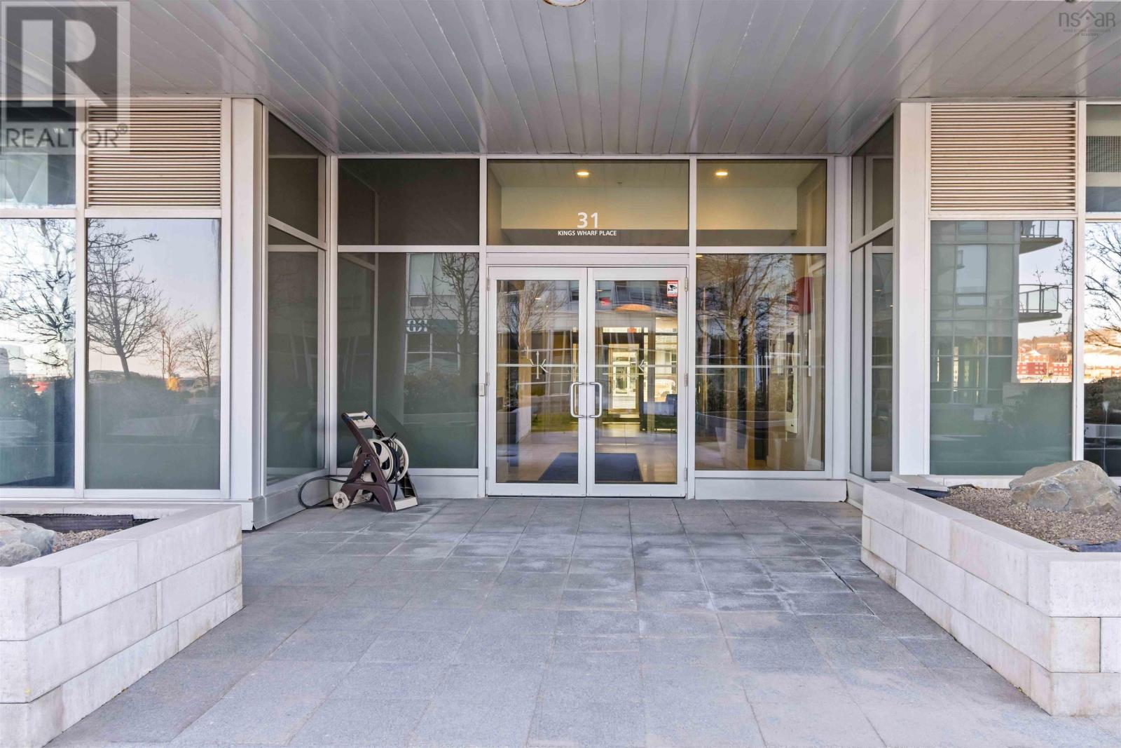 Property at 704 31 Kings Wharf Place image 4