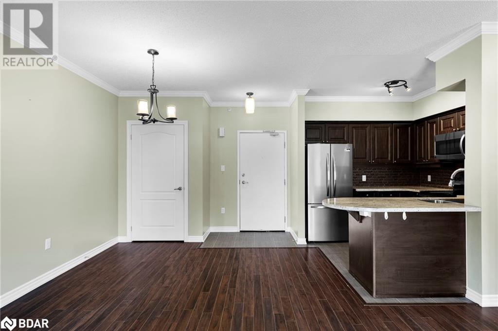 39 Ferndale Drive S Unit# 106, Barrie, Ontario  L4N 5T5 - Photo 4 - 40730190