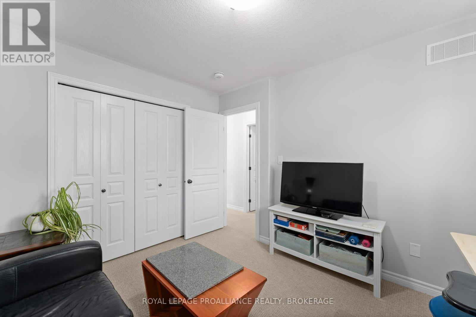 1606 Brookedayle Avenue, Kingston, Ontario  K7P 0S8 - Photo 32 - X12159074