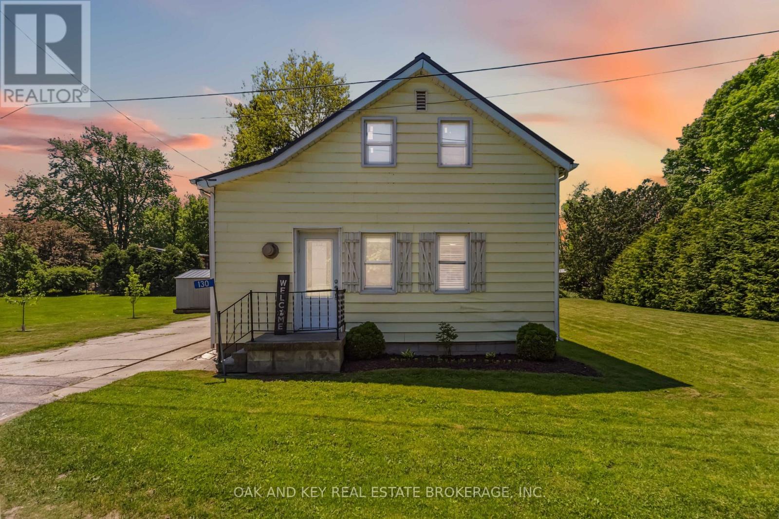 130 Wellington Street, Southwest Middlesex (Wardsville), Ontario  N0L 2N0 - Photo 1 - X12158902