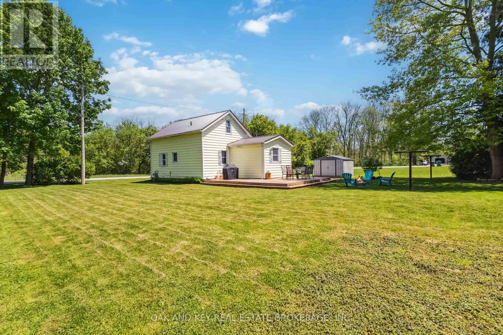 130 Wellington Street, Southwest Middlesex (Wardsville), Ontario  N0L 2N0 - Photo 35 - X12158902