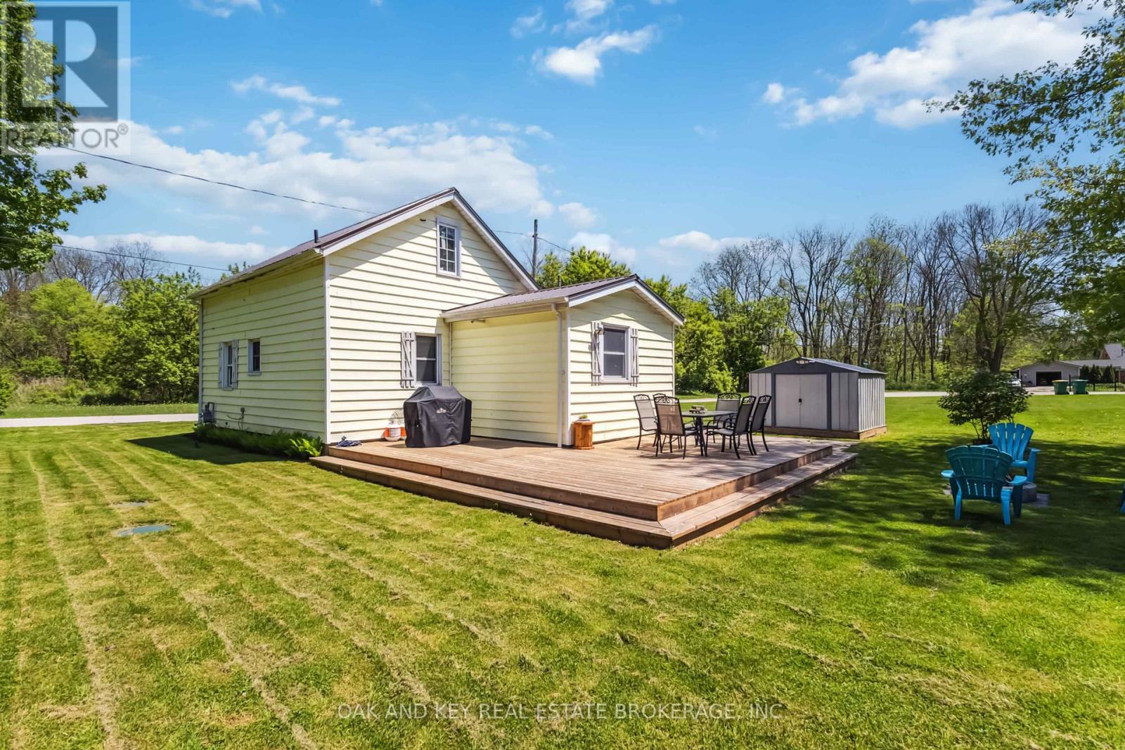 130 Wellington Street, Southwest Middlesex (Wardsville), Ontario  N0L 2N0 - Photo 37 - X12158902