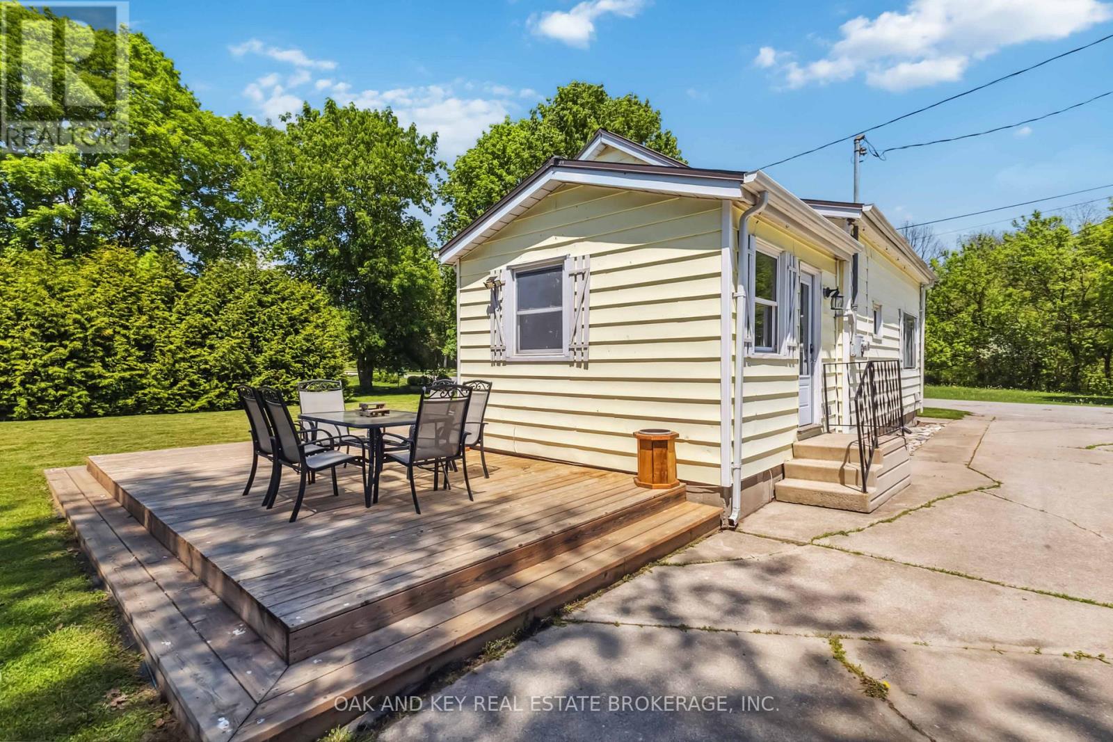 130 Wellington Street, Southwest Middlesex (Wardsville), Ontario  N0L 2N0 - Photo 39 - X12158902