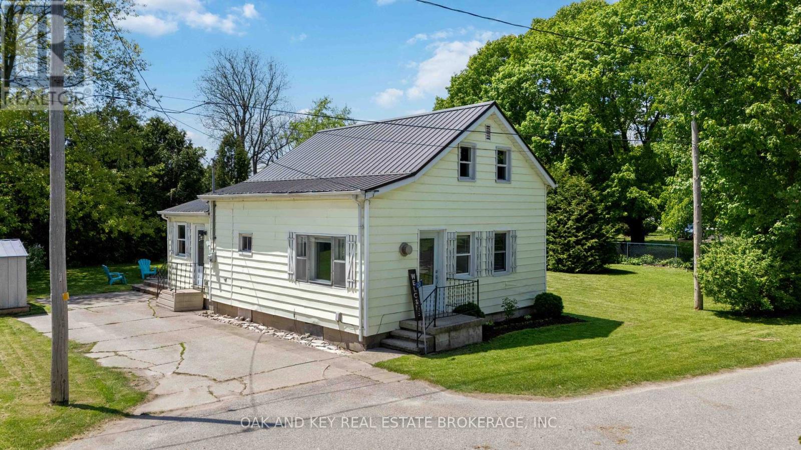 130 Wellington Street, Southwest Middlesex (Wardsville), Ontario  N0L 2N0 - Photo 43 - X12158902