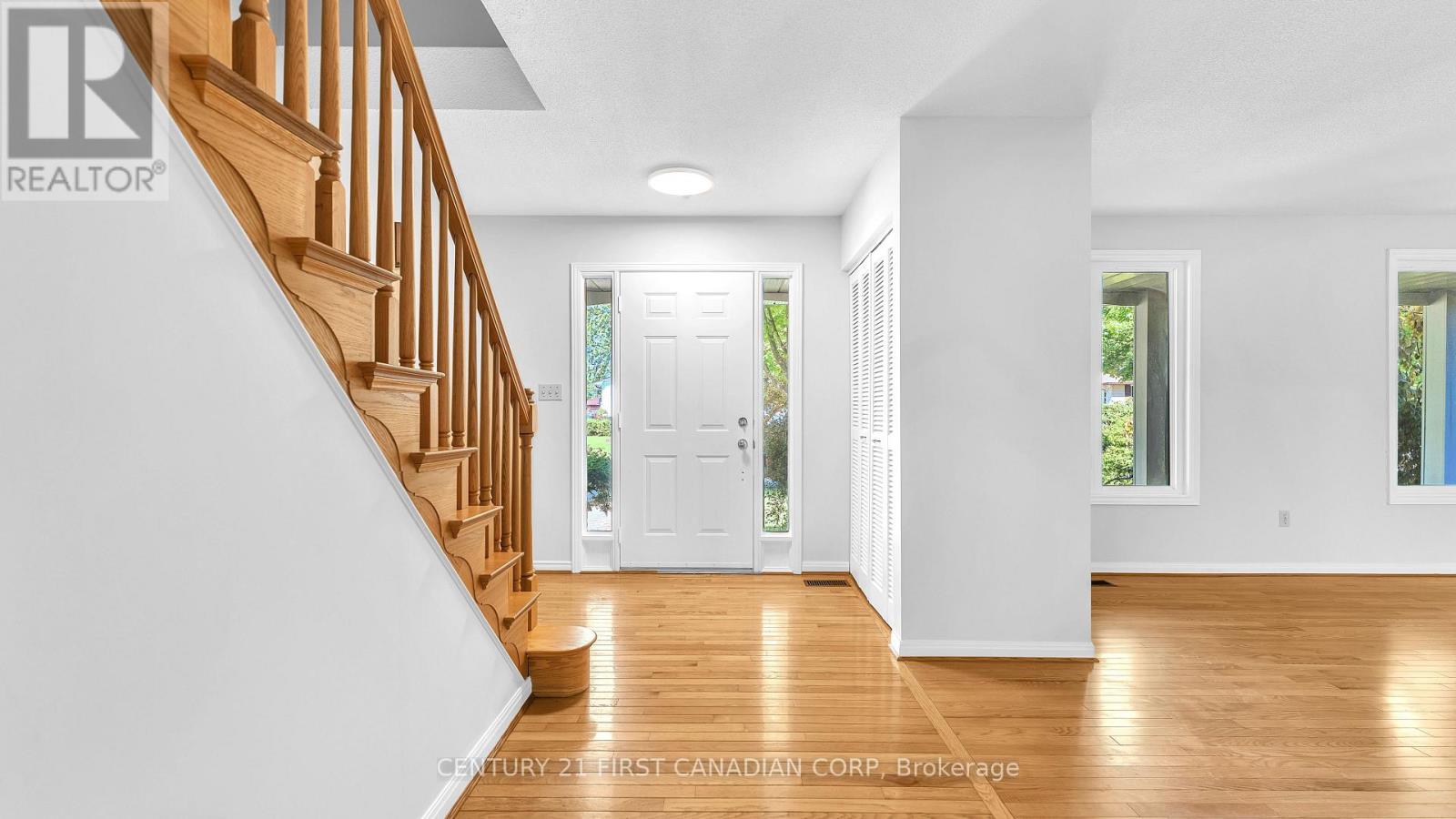 325 Helen Drive, Strathroy Caradoc, Ontario  N7G 3M6 - Photo 3 - X12158905