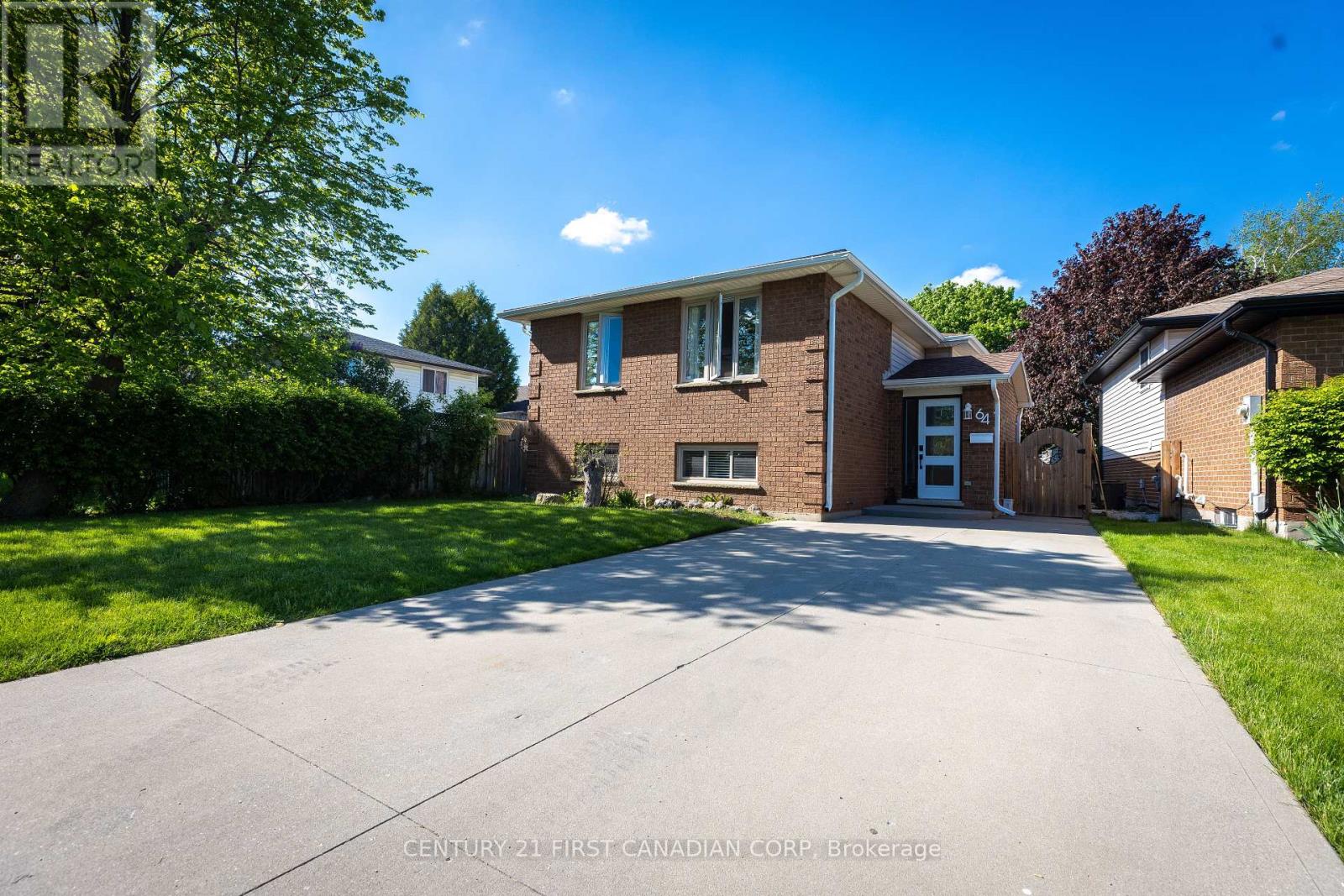 64 Portsmouth Road, London East, Ontario  N5V 4E2 - Photo 1 - X12158921