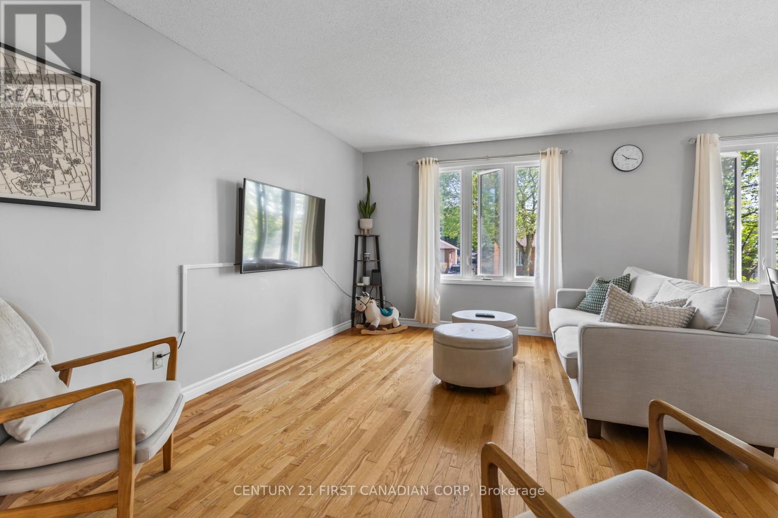64 Portsmouth Road, London East, Ontario  N5V 4E2 - Photo 7 - X12158921