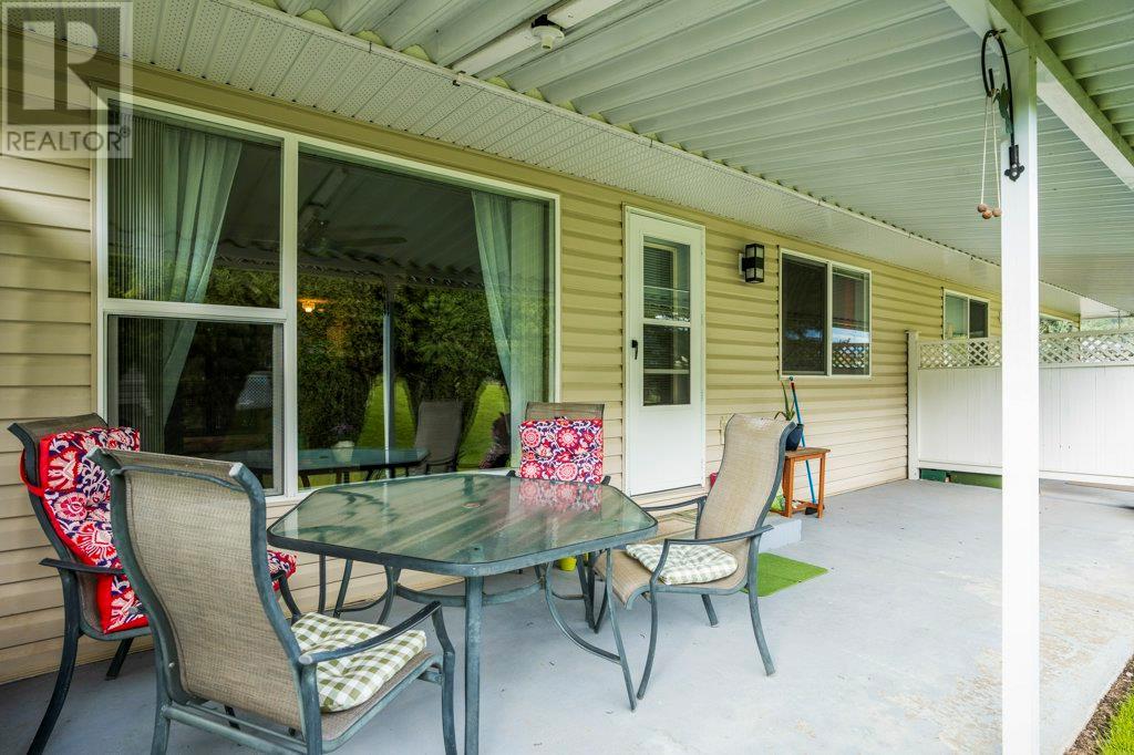 2675 Pine Avenue Unit# 14, Lumby, British Columbia  V0E 2G5 - Photo 3 - 10347961