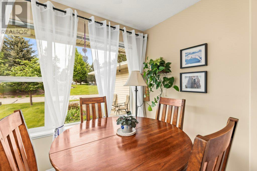 2675 Pine Avenue Unit# 14, Lumby, British Columbia  V0E 2G5 - Photo 8 - 10347961