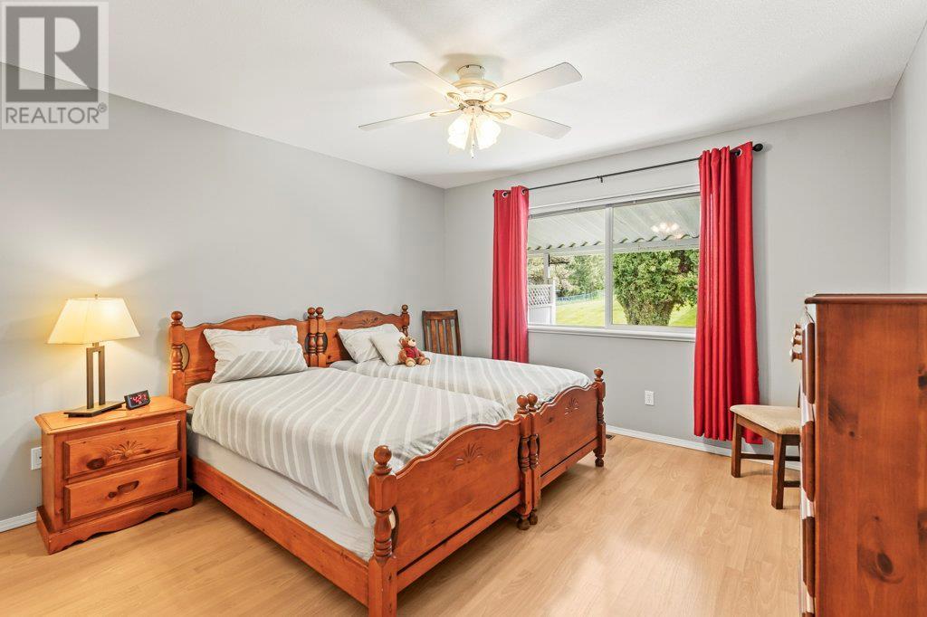 2675 Pine Avenue Unit# 14, Lumby, British Columbia  V0E 2G5 - Photo 18 - 10347961