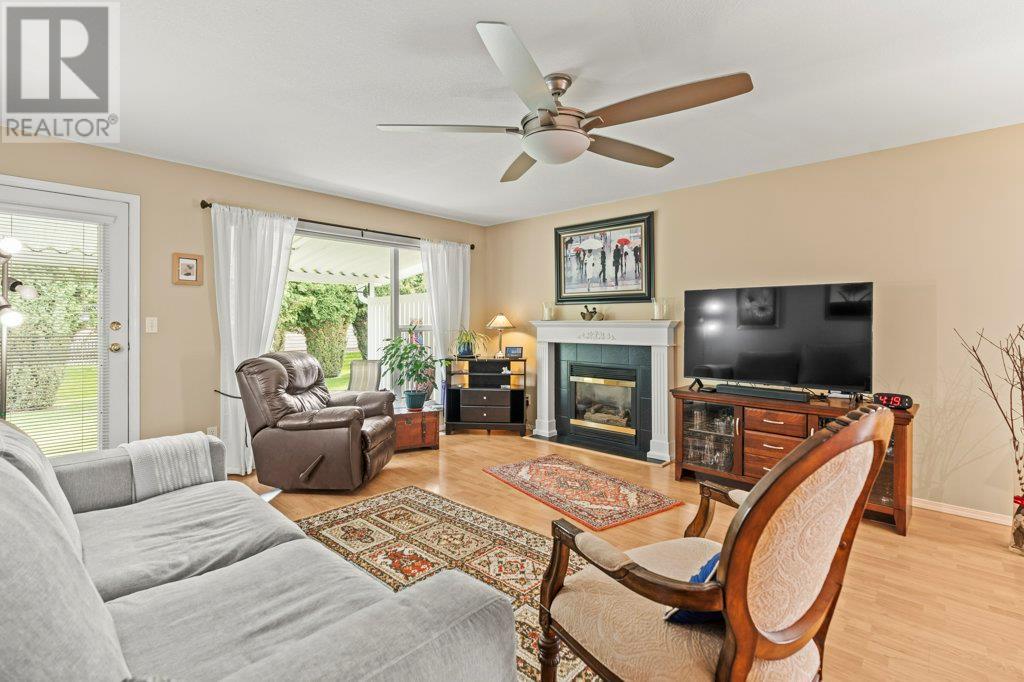 2675 Pine Avenue Unit# 14, Lumby, British Columbia  V0E 2G5 - Photo 15 - 10347961