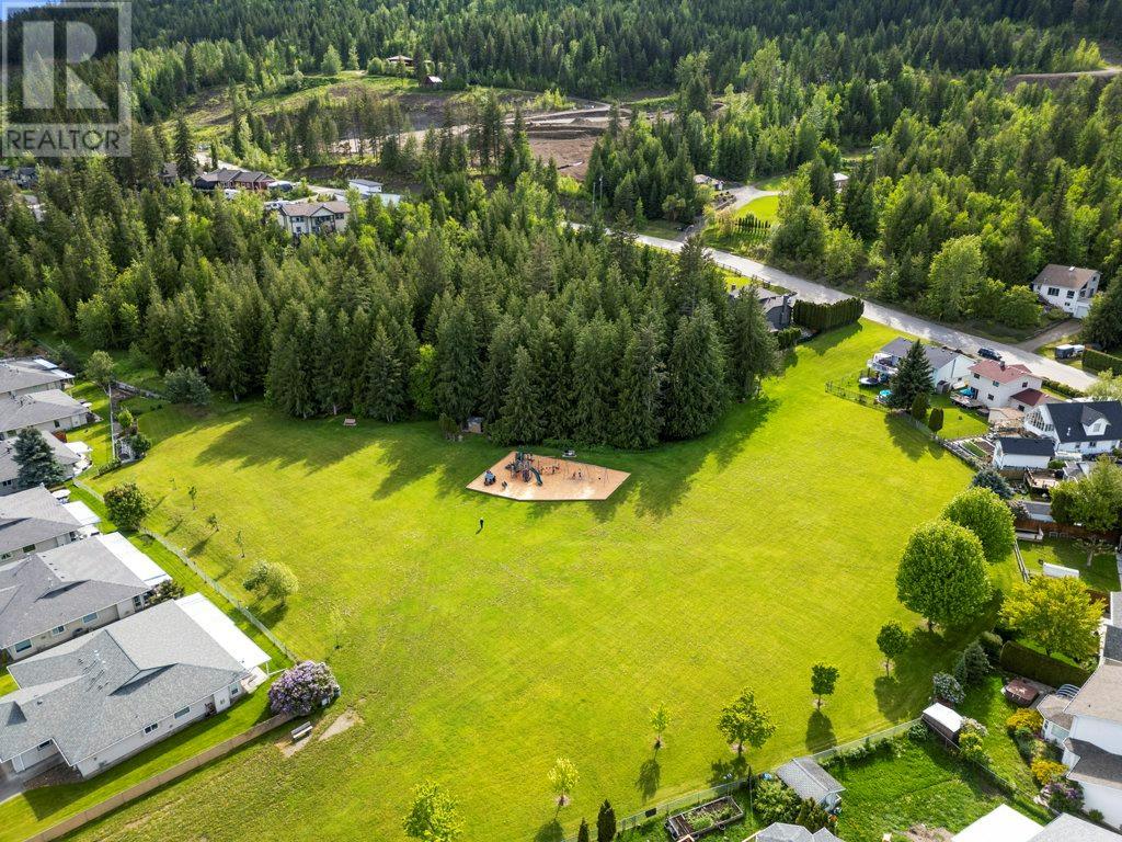 2675 Pine Avenue Unit# 14, Lumby, British Columbia  V0E 2G5 - Photo 54 - 10347961