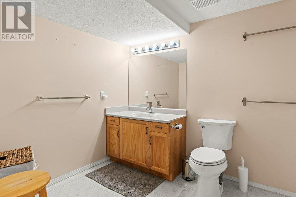 2675 Pine Avenue Unit# 14, Lumby, British Columbia  V0E 2G5 - Photo 35 - 10347961