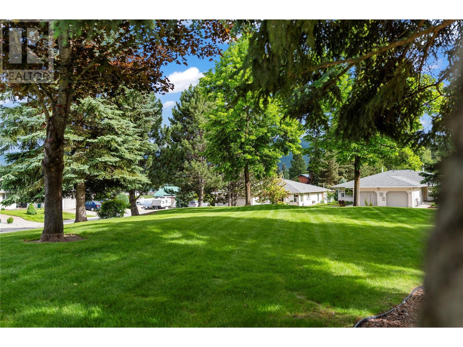 2675 Pine Avenue Unit# 14, Lumby, British Columbia  V0E 2G5 - Photo 43 - 10347961