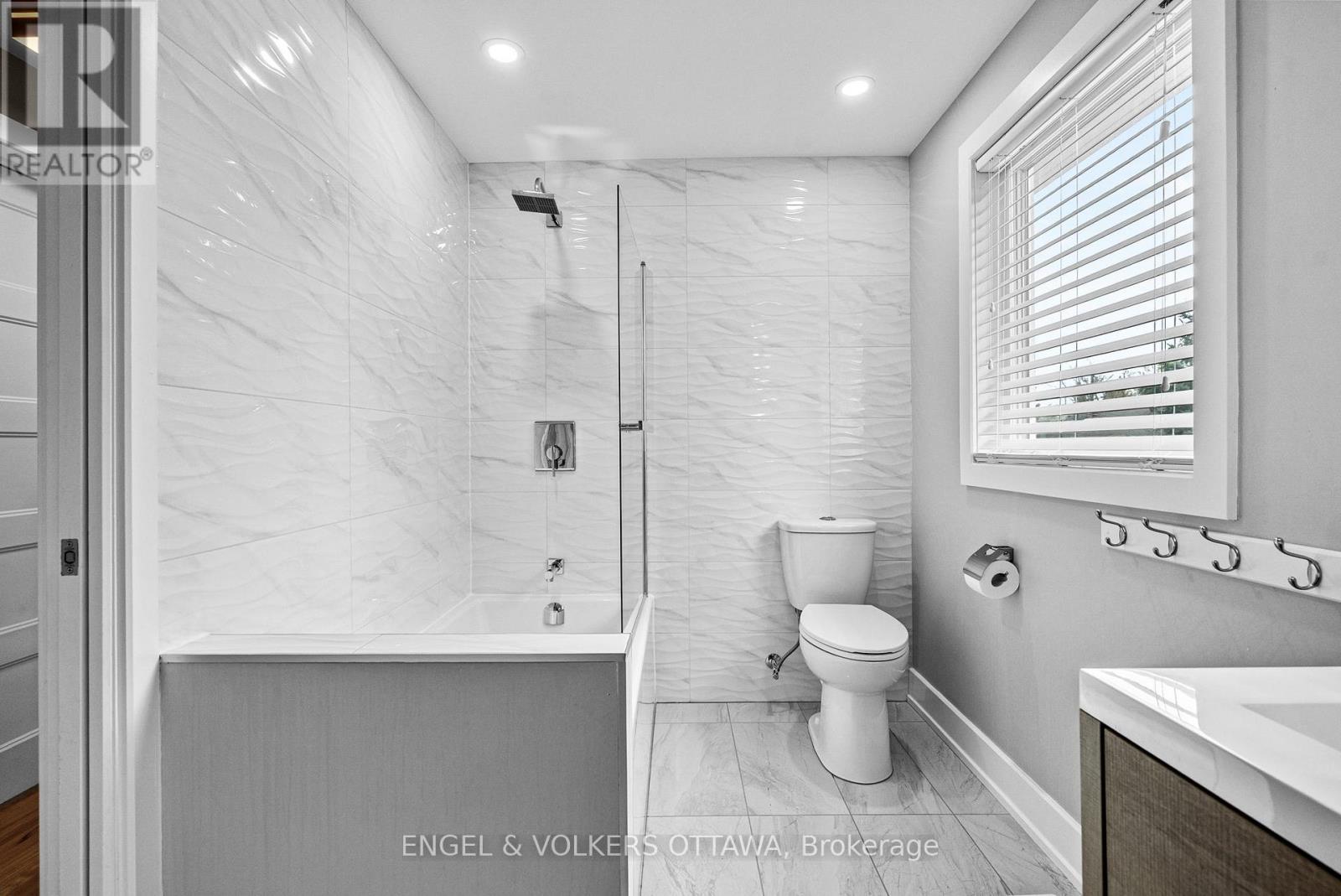 1394 Micmac Street, Ottawa, Ontario  K1H 7N5 - Photo 18 - X12158987