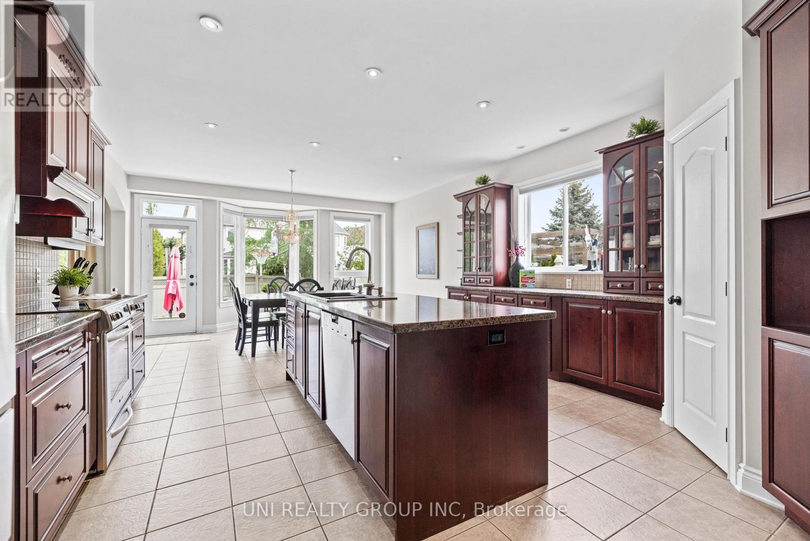 141 Riverstone Drive, Ottawa, Ontario  K2J 5E5 - Photo 19 - X12159087