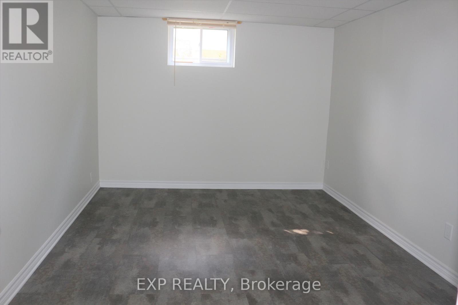 11 Hillview Road, Ottawa, Ontario  K2H 5G5 - Photo 18 - X12159102