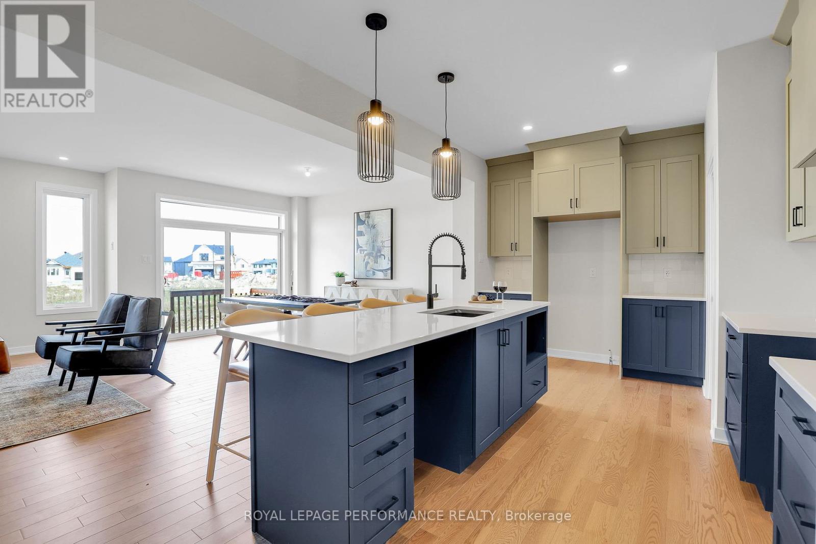 556 Paakanaak Avenue, Ottawa, Ontario  K1X 0H4 - Photo 12 - X12159121