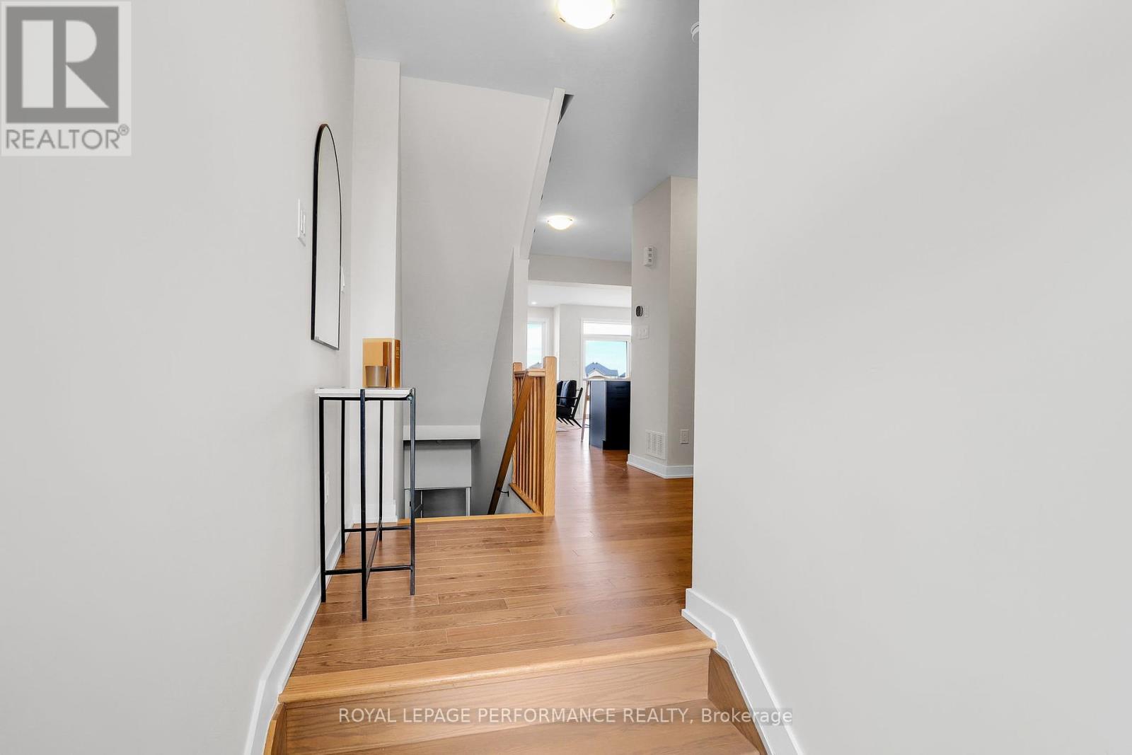 Property at 556 PAAKANAAK AVENUE image 3