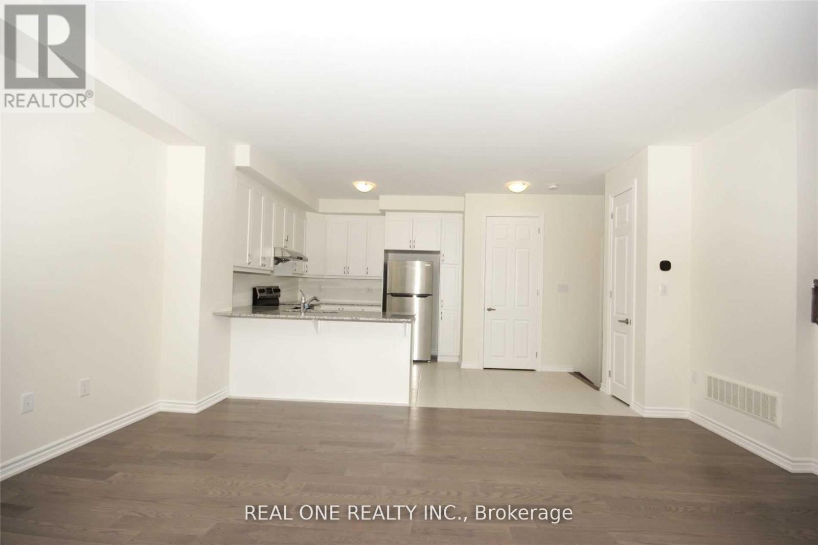 83 Therma Crescent, Markham (Victoria Square), Ontario  L6C 3K9 - Photo 7 - N12087841