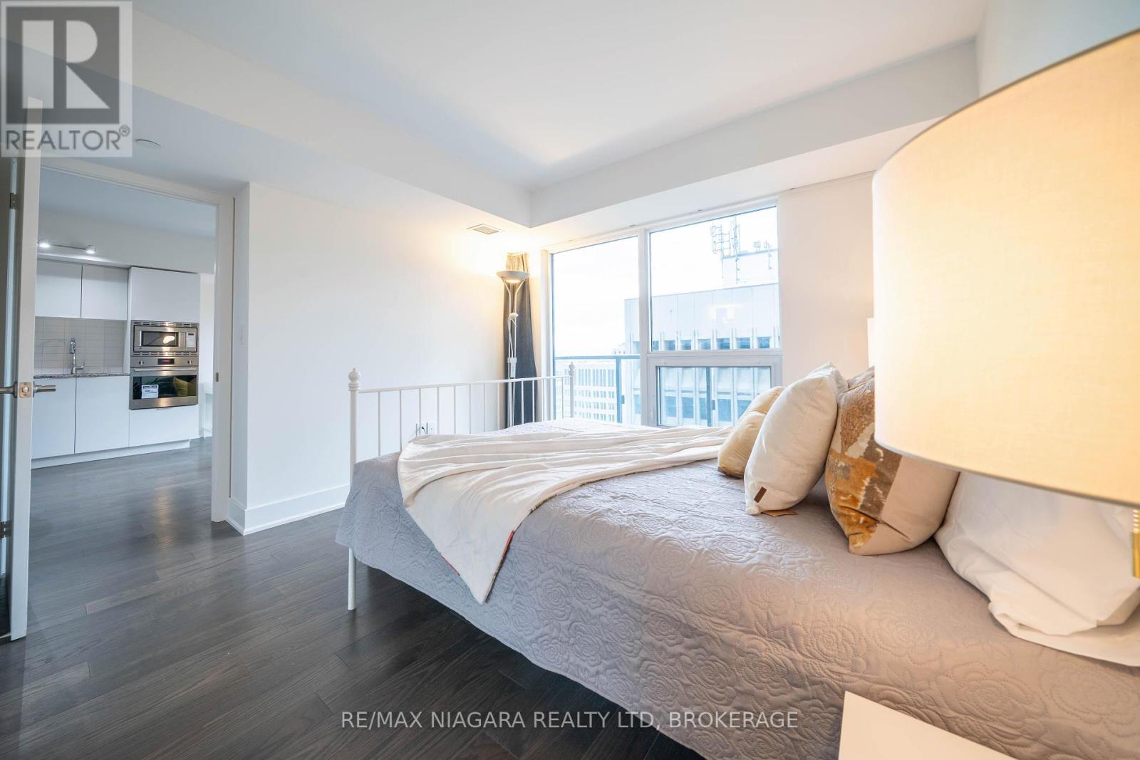 2109 - 955 Bay Street, Toronto, Ontario  M5S 0C6 - Photo 13 - C12158940