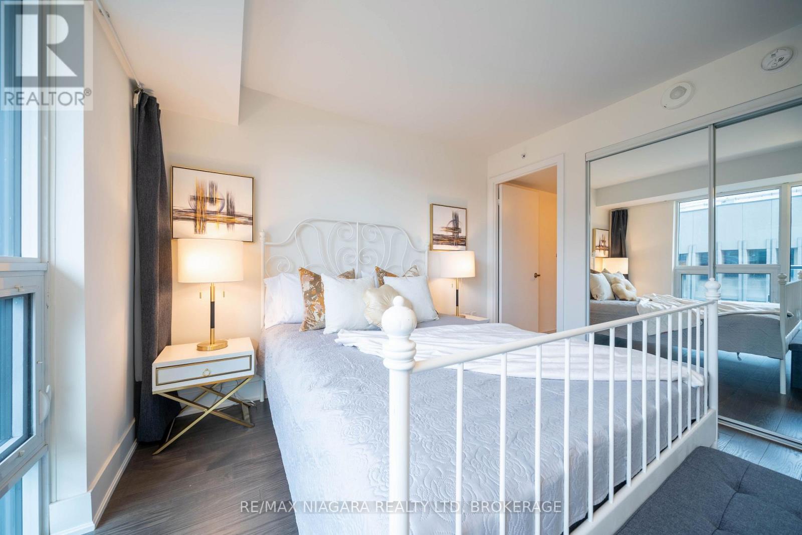 2109 - 955 Bay Street, Toronto, Ontario  M5S 0C6 - Photo 14 - C12158940
