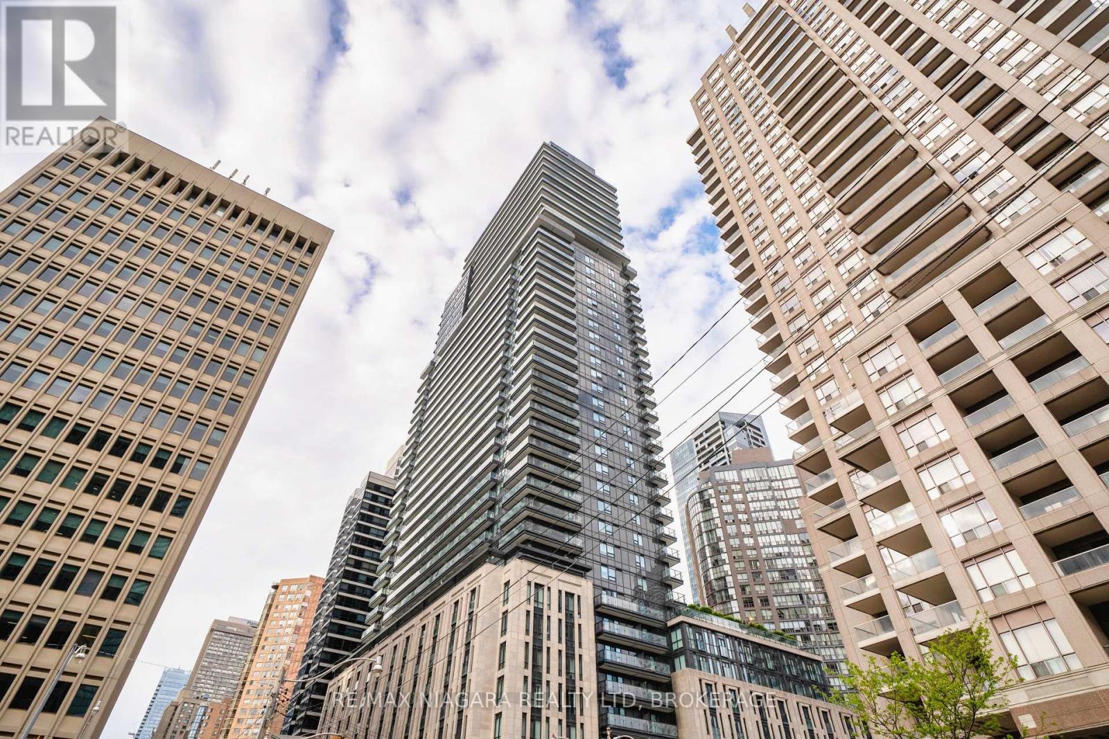 2109 - 955 Bay Street, Toronto, Ontario  M5S 0C6 - Photo 3 - C12158940