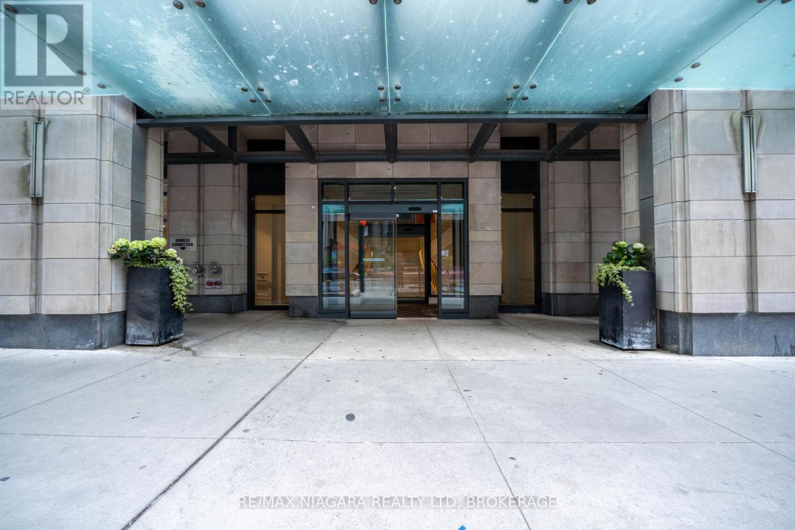 2109 - 955 Bay Street, Toronto, Ontario  M5S 0C6 - Photo 4 - C12158940