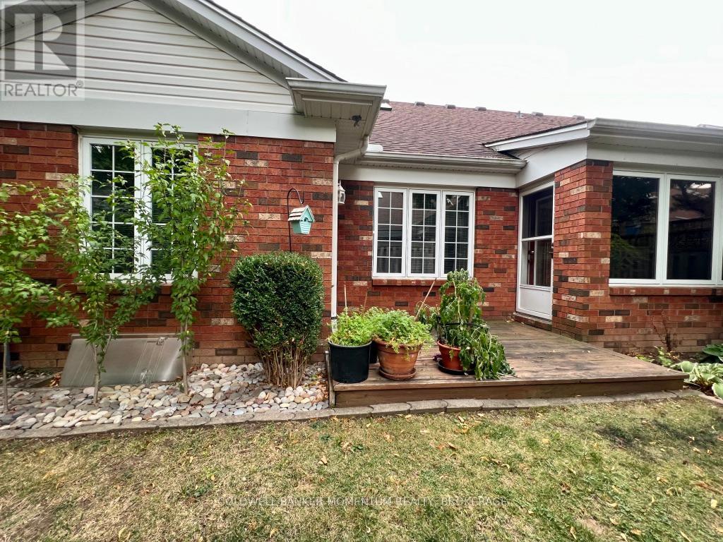1 - 4114-1 Butternut Court, Lincoln (Lincoln-Jordan/vineland), Ontario  L0R 2C0 - Photo 2 - X12159022