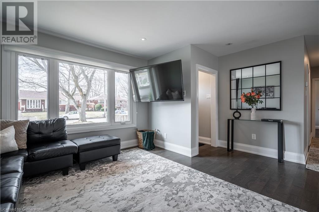 14 Milton Road, St. Catharines, Ontario  L2P 3E8 - Photo 8 - 40730294
