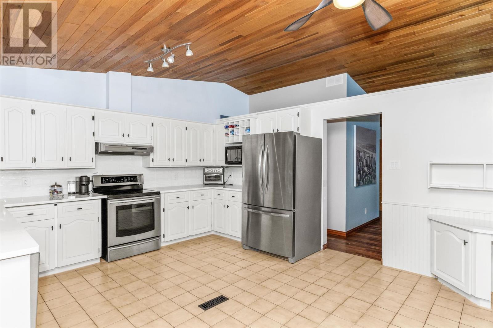 2300 Finch St, Thunder Bay, Ontario  P7K 1G5 - Photo 14 - TB251240