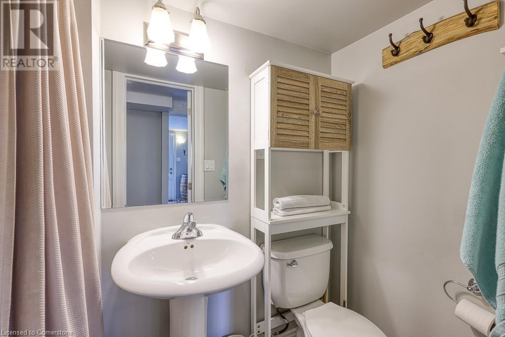 18 Charnwood Court, Kitchener, Ontario  N2N 1L3 - Photo 33 - 40729955